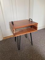 Industrieel bijzettafel acaciahout - leenbakker - 34x40x50, Minder dan 55 cm, Vierkant, Zo goed als nieuw, Industrieel