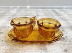 Vintage amberkleur glazen melk en suiker setje, Antiek en Kunst, Antiek | Glas en Kristal, Ophalen of Verzenden