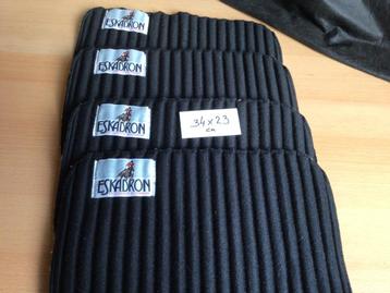 Onderbandages Tricot/Badstof. Nieuwe Set. beschikbaar voor biedingen