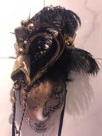 Te koop: Twee mooie carnavals maskers, Ophalen, Gebruikt, 110 t/m 116, Jongen of Meisje