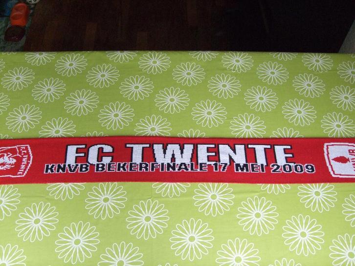 FC Twente Bekerfinale 17 mei 2009 KNVB sjaal, Verzamelen, Sportartikelen en Voetbal, Zo goed als nieuw, Vaantje of Sjaal, F.C. Twente