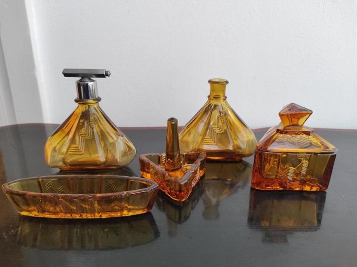 Glazen toilettafel set, toiletstel, parfumstel, art deco, Antiek en Kunst, Antiek | Glas en Kristal, Ophalen of Verzenden