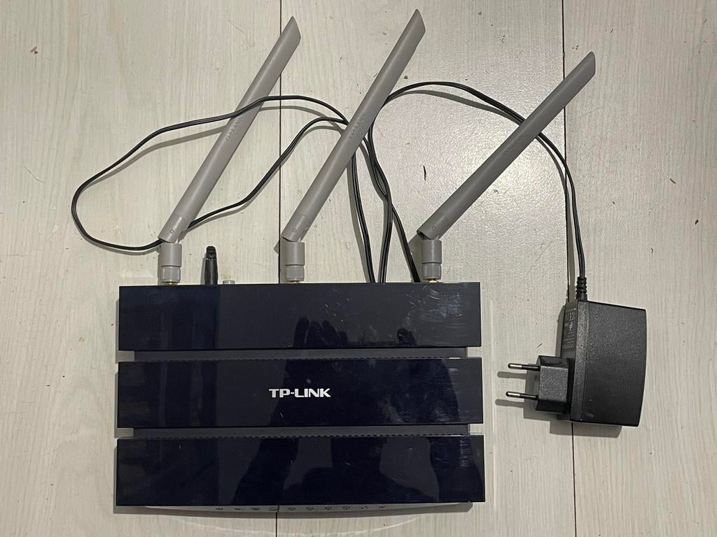 TP-Link 450Mbps Wireless N Gigabit Router - Model TL-WR1043N, Ophalen of Verzenden, Gebruikt, Router