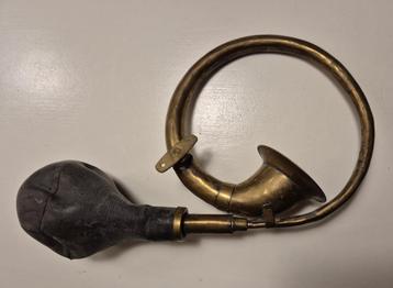 Antieke messing toeter voor oldtimer, rond 1920 beschikbaar voor biedingen