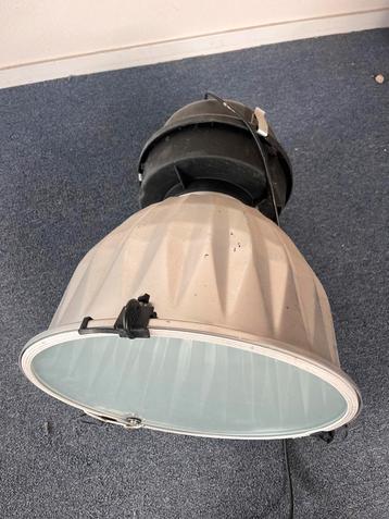 27 Gaslampen - Doe een bod! beschikbaar voor biedingen