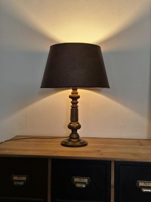 Klassieke Tafellamp met Bronzen Voet, Huis en Inrichting, Lampen | Tafellampen, Gebruikt, Minder dan 50 cm, Hout, Stof, Ophalen of Verzenden