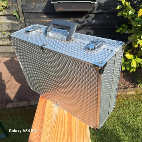Aluminium koffer, Doe-het-zelf en Verbouw, Gereedschapskisten, Zo goed als nieuw, Ophalen