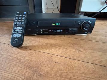 JVC super vhs et video recorder HR-S6711 beschikbaar voor biedingen