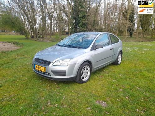 Ford FOCUS 1.6-16V Trend, Auto's, Ford, Particulier, Te koop, Focus, ABS, Airbags, Airconditioning, Boordcomputer, Centrale vergrendeling