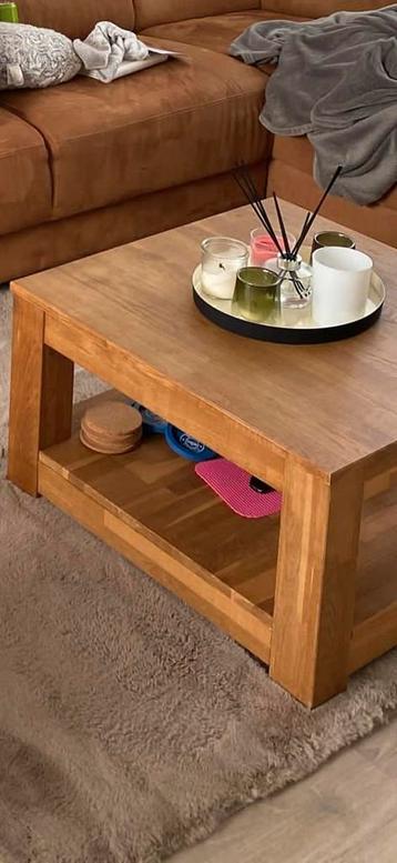1 houten op maat gemaakte salontafel beschikbaar voor biedingen