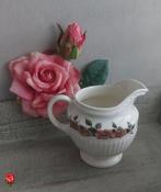 Wedgwood Briar Rose melkkan, Overige typen, Ophalen of Verzenden, Zo goed als nieuw, Wedgwood