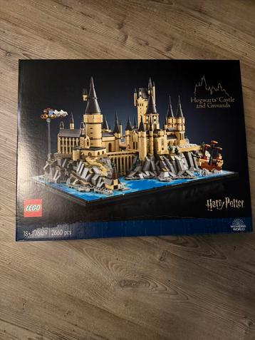 Lego 76414 Hogwarts Castle and Grounds nieuw in de doos beschikbaar voor biedingen
