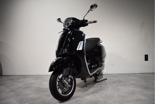 Vespa GTS 300 Nero / glans zwart | AANBIEDING, Fietsen en Brommers, Scooters | Vespa, Nieuw, Benzine, Ophalen of Verzenden