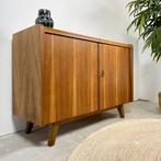 Chique sideboard in notenhout afwerking, Huis en Inrichting, Met deur(en), 100 tot 150 cm, Vintage, Ophalen of Verzenden