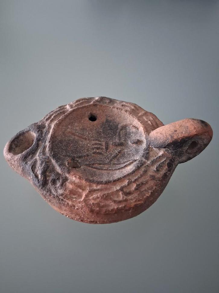Romeins Terracotta Olielampje - Replica, Antiek en Kunst, Antiek | Overige Antiek, Ophalen of Verzenden