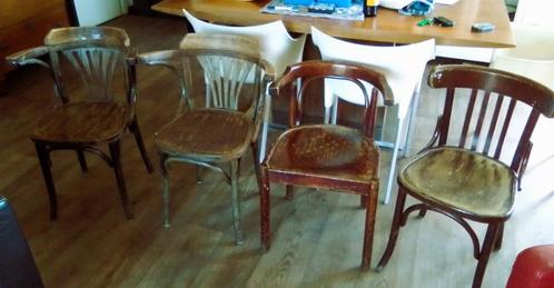 vintage houten caféstoelen, Huis en Inrichting, Stoelen, Gebruikt, Vier, Hout, Bruin, Ophalen