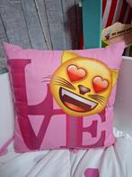 Roze Emoji Kussen (361), Huis en Inrichting, Woonaccessoires | Kussens, Ophalen of Verzenden, Zo goed als nieuw, Roze, Vierkant