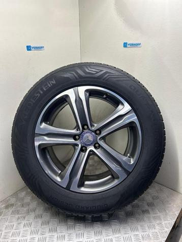 bandensets op velg 2x 225/60R17 (BMW), 235/60R18 (Mercedes) beschikbaar voor biedingen