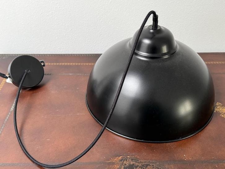 Zwarte hanglamp TRURO (EGLO), Huis en Inrichting, Lampen | Hanglampen, Gebruikt, Minder dan 50 cm, Ophalen