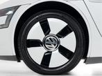 Volkswagen XL1 *One of 250 worldwide* (bj 2015, automaat), Auto's, Volkswagen, Automaat, Gebruikt, Beige, Overige brandstoffen