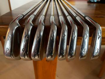 Golf ijzers beschikbaar voor biedingen