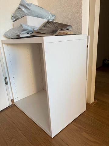 Ikea Besta wit met deurtje 60x40x64 - afbeelding 2
