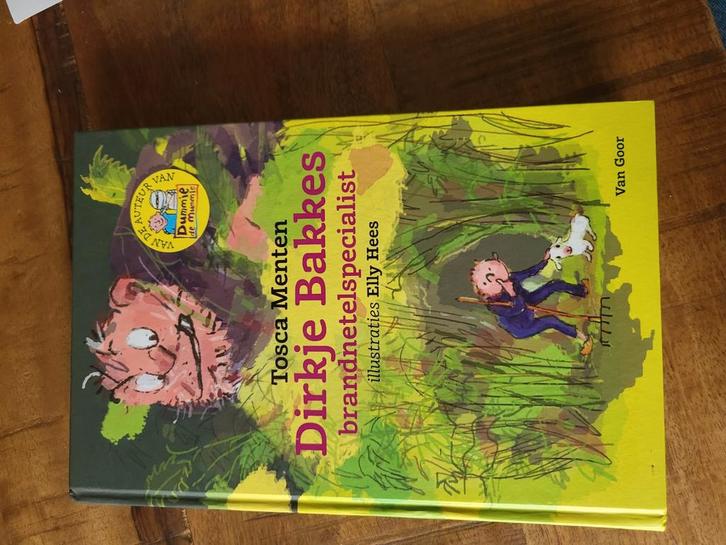 Tosca Menten - Dirkje Bakkes, brandnetelspecialist, Boeken, Kinderboeken | Jeugd | 10 tot 12 jaar, Zo goed als nieuw, Ophalen of Verzenden