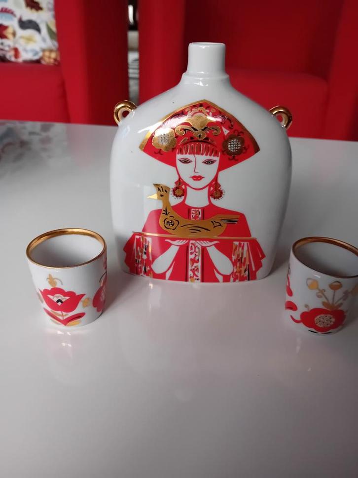 Prachtige LFZ Lomonosov Karaf Matroesjka en 2 kopjes, Huis en Inrichting, Keuken | Servies, Zo goed als nieuw, Overige typen, Overige stijlen