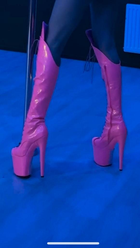 Hella heels paaldans hakken maat 41, Kleding | Dames, Schoenen, Zo goed als nieuw, Roze, Verzenden