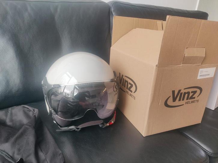 Vinz Scooter Helm - Maat S - Nieuw in Doos, Fietsen en Brommers, Brommerhelmen, Nieuw, Small, Ophalen of Verzenden