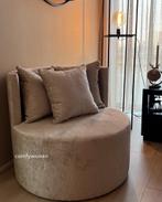 Ronde Loveseat Paris met kussens - Uit eigen atelier, Huis en Inrichting, Fauteuils, Ophalen of Verzenden, Nieuw, Stof, 75 tot 100 cm