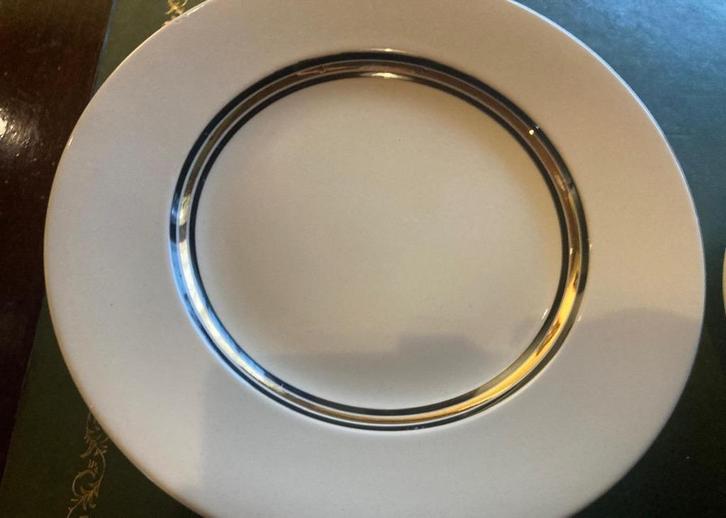 antiek servies 12 pers zgan verguld koningsblauw  van Regout, Antiek en Kunst, Antiek | Servies compleet, Ophalen