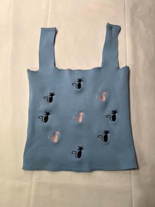 ZARA crop top maat S blauw met geborduurde katten & stretchy, Kleding | Dames, Tops, Zo goed als nieuw, Maat 36 (S), Blauw, Zonder mouw