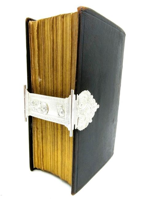 Bijbel met zilveren slot, S.F. Reitsma / Sneek, 1875, Antiek en Kunst, Antiek | Boeken en Bijbels, Verzenden