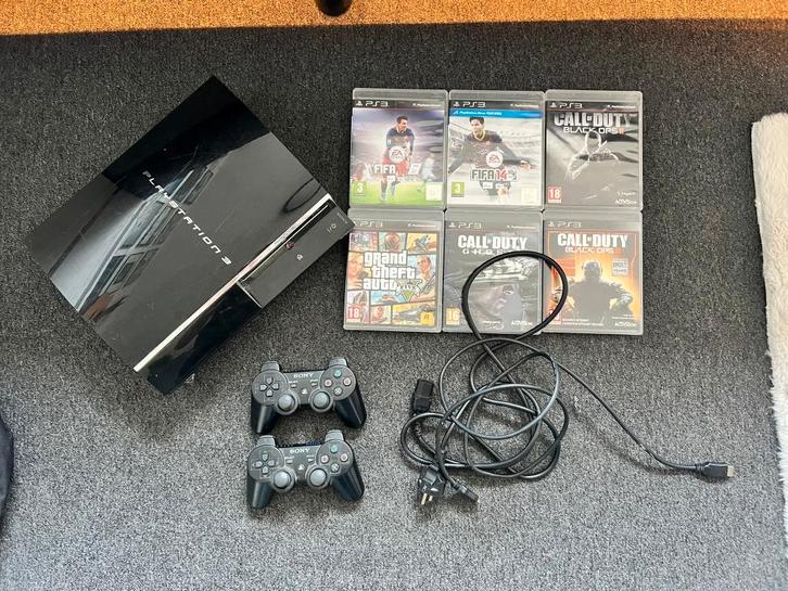 PlayStation 3 + FIFA & Call of Duty + GTA 5 + 2 controllers, Spelcomputers en Games, Games | Sony PlayStation 3, Gebruikt, 2 spelers