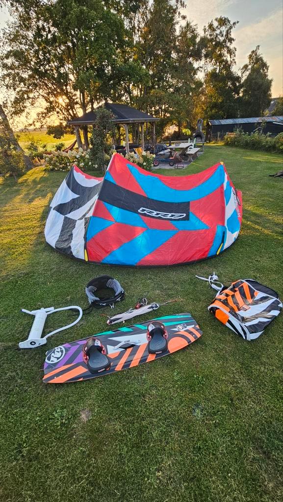 Complete Kitesurf Set!, Watersport en Boten, Kitesurfen, Gebruikt, Kitesurf-set, 9 m², Twintip, Ophalen