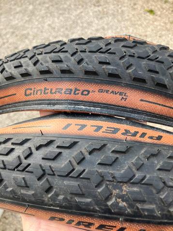 Pirelli Cinturato M - Pirelli P-Zero Speedcore 40mm beschikbaar voor biedingen