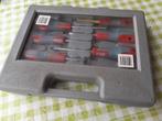 schroevendraaier set in koffertje, Doe-het-zelf en Verbouw, Gereedschap | Handgereedschap, Ophalen of Verzenden, Zo goed als nieuw