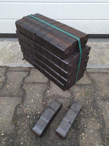 Bruinkoolbriketten 25 kg bundel nu €18,00 beschikbaar voor biedingen