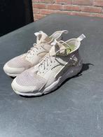 Nike Huarache wit maat 40, Nike, Zo goed als nieuw, Ophalen