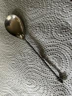 Zilveren suikerschep getorste steel bekroond met eikeltje, Ophalen of Verzenden