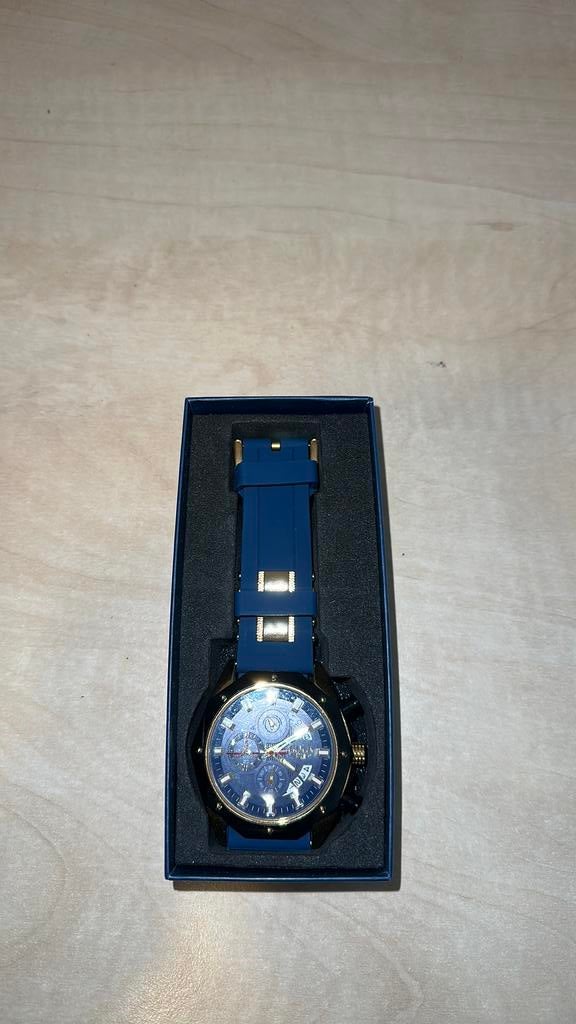 Lige horloge met rubberen blauwe band, Sieraden, Tassen en Uiterlijk, Horloges | Heren, Overige merken, Overige materialen, Polshorloge