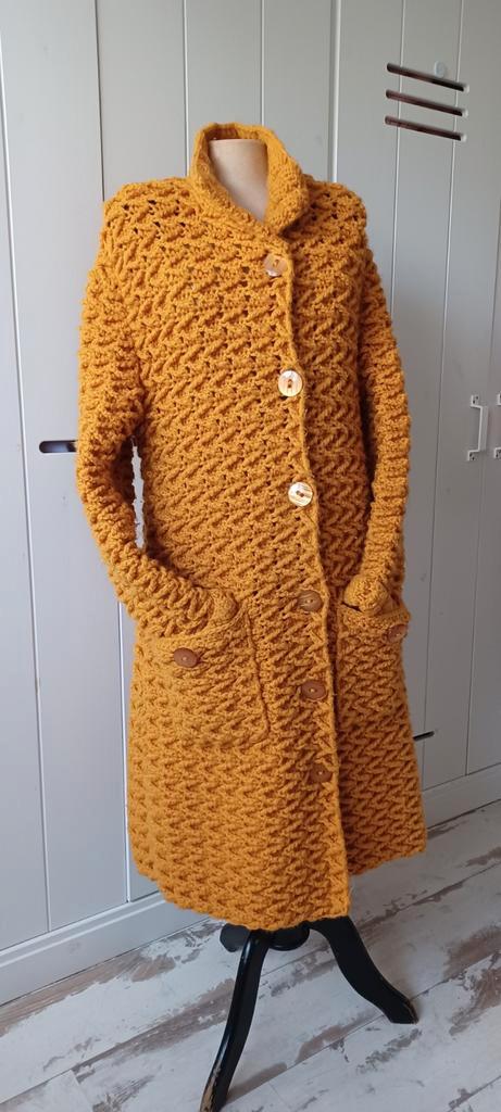 Unieke  Tussen jas, Kleding | Dames, Jassen | Winter, Zo goed als nieuw, Maat 42/44 (L), Geel, Ophalen of Verzenden