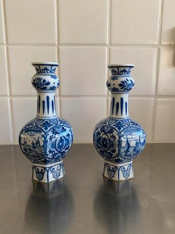 Delfts blauw knobbel vaasjes beschikbaar voor biedingen