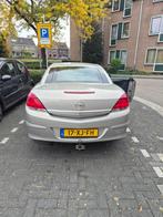 Opel Astra 1.8-16V 140pk 2007 Grijs, 74 €/maand, Zwart, 4 cilinders, Cabriolet