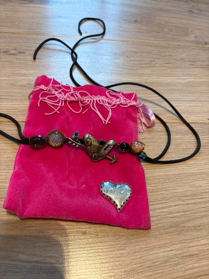 Ketting Otazu, Sieraden, Tassen en Uiterlijk, Kettingen, Nieuw, Overige materialen, Zwart, Met hanger, Ophalen of Verzenden