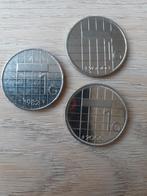 1 gulden uit 1982, 2 guldens uit 2000 Beatrix, Postzegels en Munten, Munten | Nederland, Ophalen of Verzenden, Koningin Beatrix