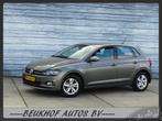 Volkswagen Polo 1.0 TSI Navigatie Velgen Carplay Adapt Cruis, Auto's, Volkswagen, 1045 kg, Te koop, Zilver of Grijs, Benzine