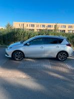 Toyota Auris 1.8 Hybrid 5DR CVT 2016 Grijs, 65 €/maand, Stof, Zwart, 4 cilinders