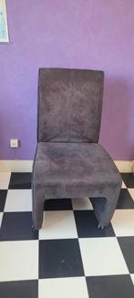 2 zwarte eetkamerstoelen met wieltjes, Ophalen, Gebruikt, Zwart, Vier